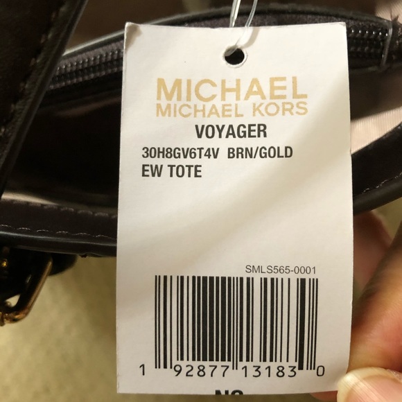 🆕Michael Kors Voyager Brown Glossy Tote👜